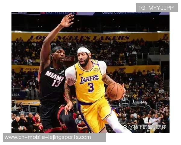湖人热火第四场精彩对决回顾全场录像分析与精彩瞬间重温