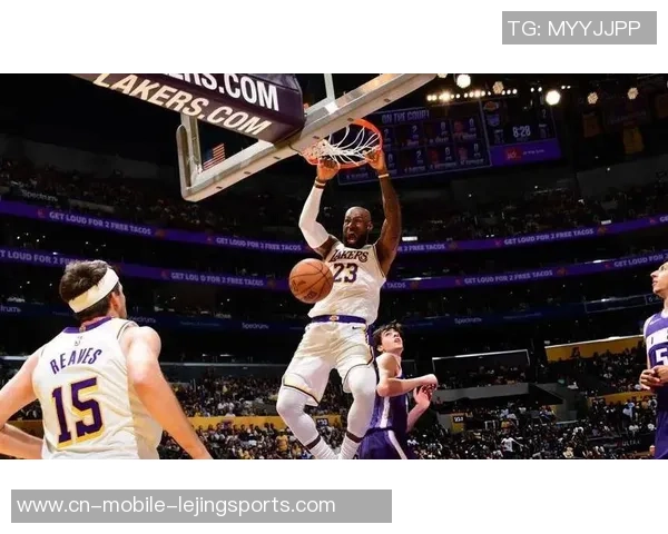 燃尽了！里夫斯砍下51+11+9，艾顿砍两双，湖人打败国王两连胜